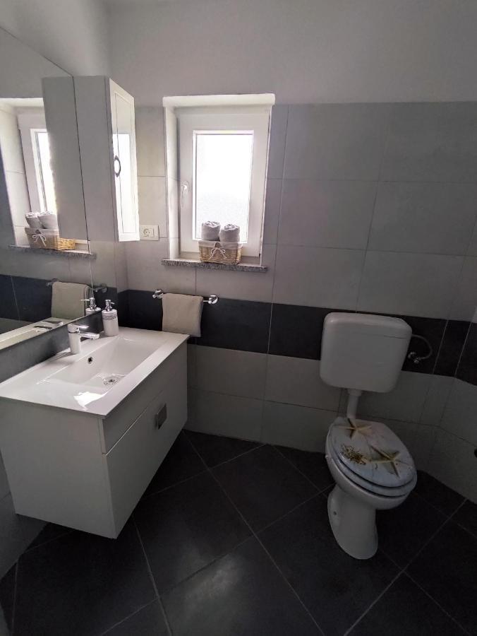 Three Lions Apartment Number 2 بولا المظهر الخارجي الصورة