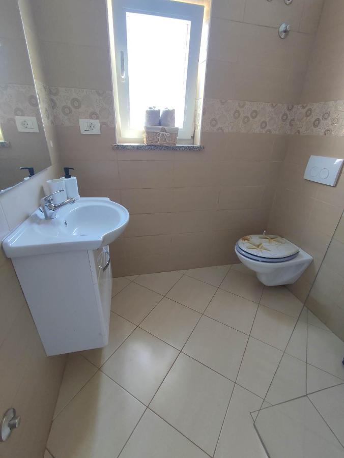 Three Lions Apartment Number 2 بولا المظهر الخارجي الصورة