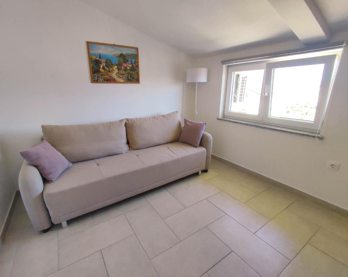 Three Lions Apartment Number 2 بولا المظهر الخارجي الصورة