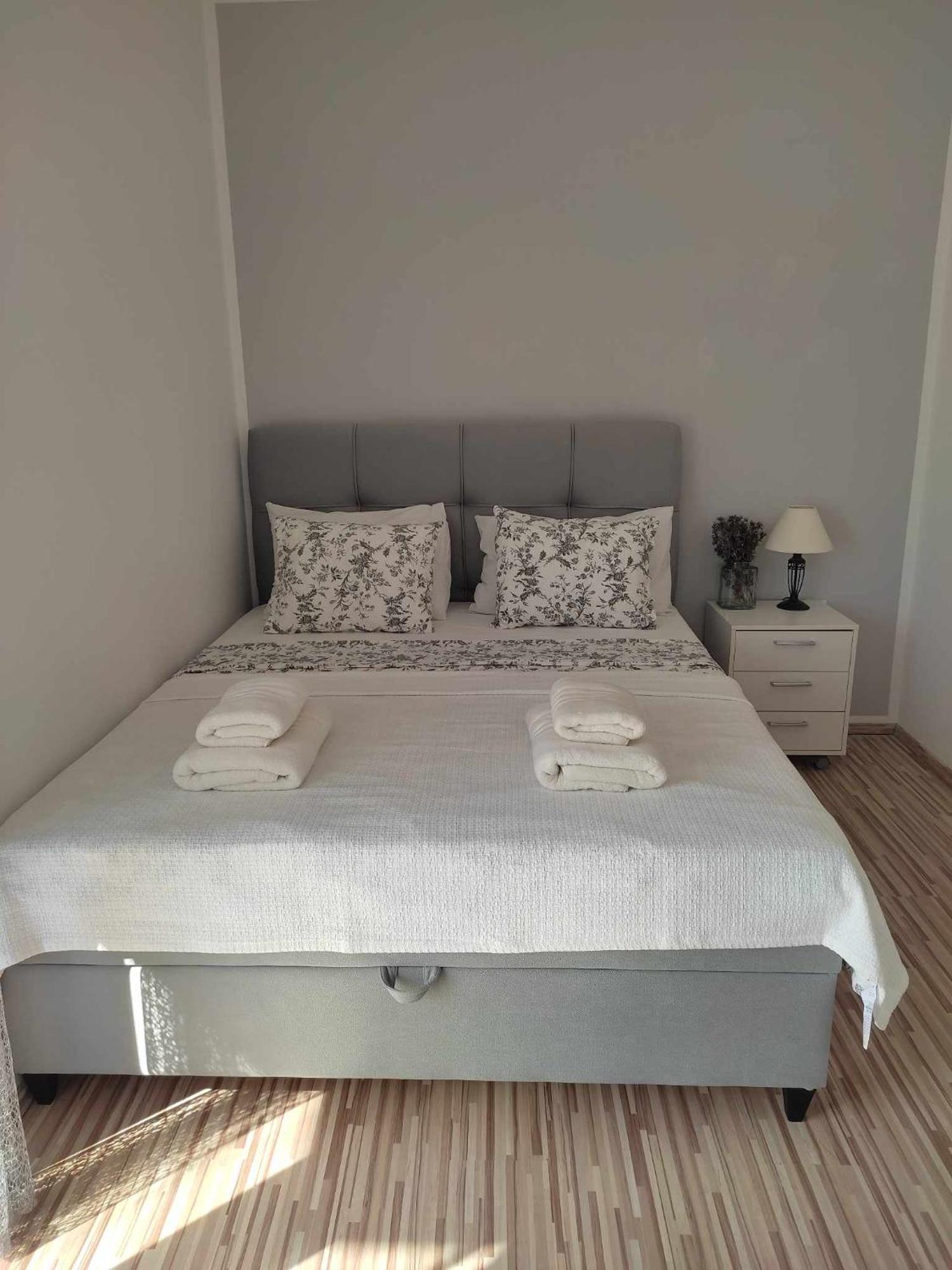 Three Lions Apartment Number 2 بولا المظهر الخارجي الصورة
